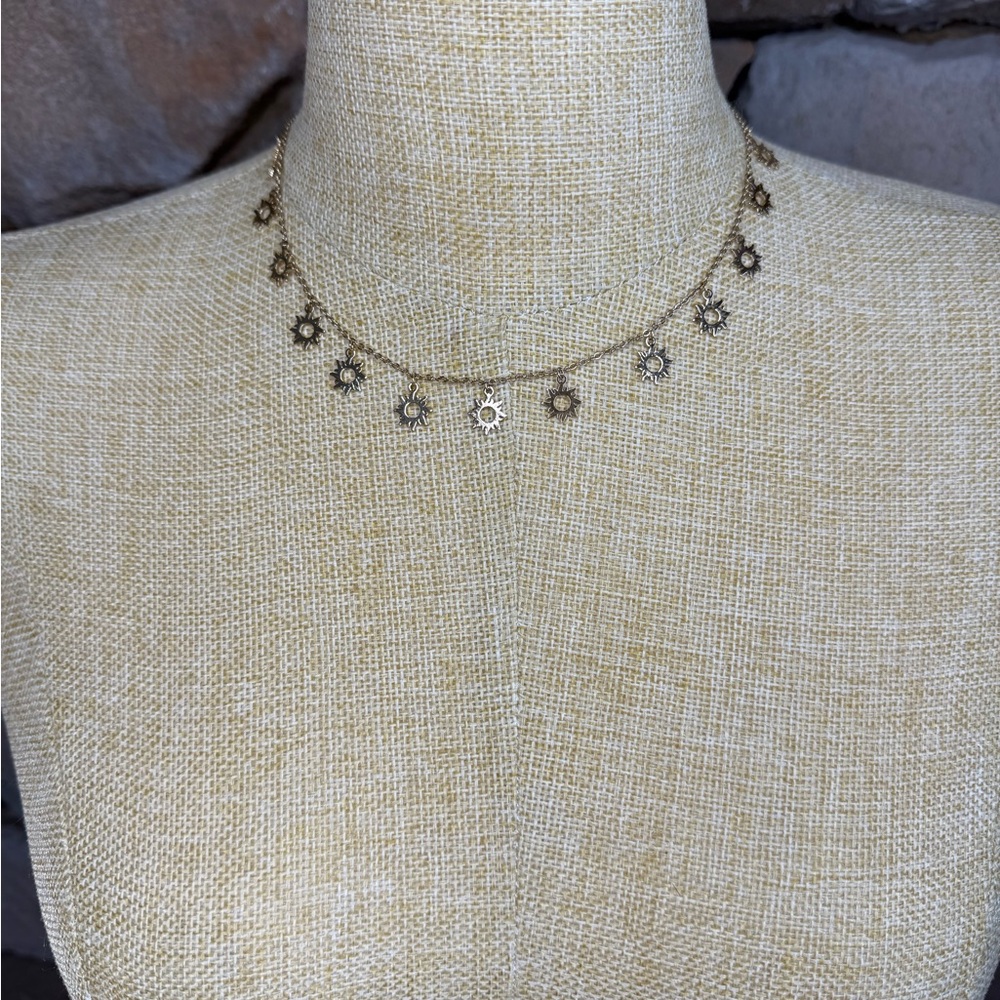 New 🌟Urban Outfitters-Gold Sun Choker Necklace